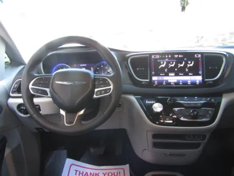 More photos of 2023 Chrysler Pacifica Touring L at Pettijohn Auto Center, MO