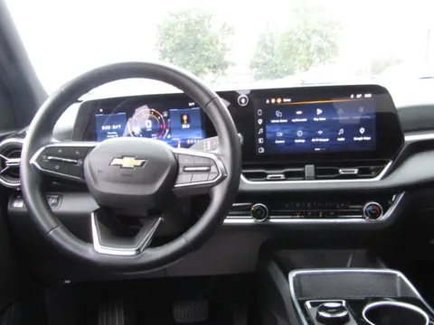 More photos of 2026 Chevrolet Equinox LT at Pettijohn Auto Center, MO