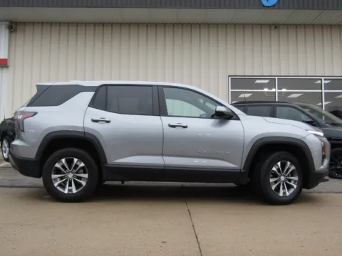 Photos of 2026 Chevrolet Equinox LT for sale in Bethany, MO at Pettijohn Auto Center
