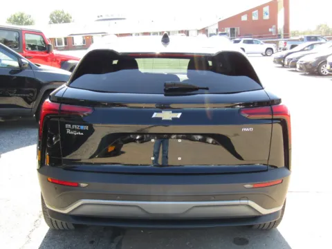 More photos of 2024 Chevrolet Blazer EV LT at Pettijohn Auto Center, MO