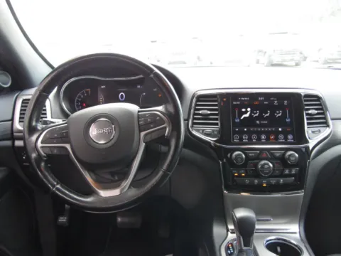More photos of 2021 Jeep Grand Cherokee Laredo X at Pettijohn Auto Center, MO