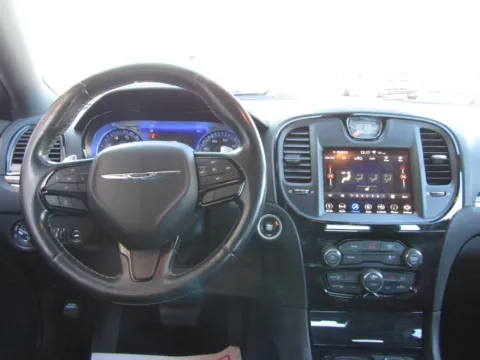 More photos of 2019 Chrysler 300 S at Pettijohn Auto Center, MO