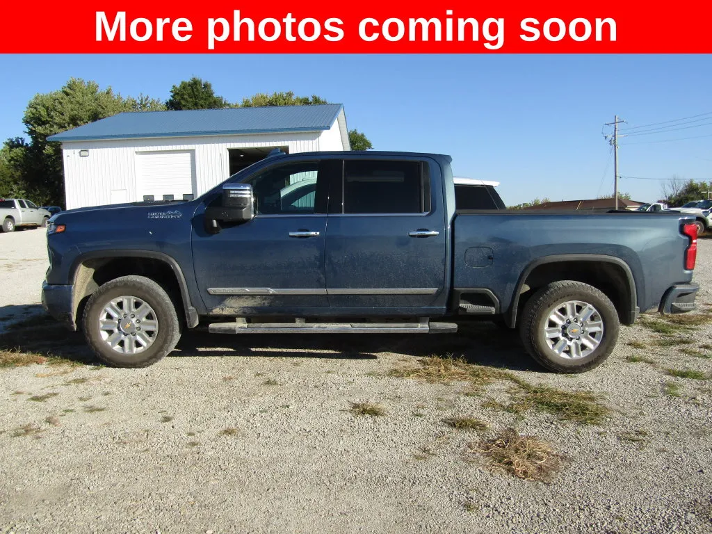 Used 2024 Chevrolet Silverado 3500HD High Country with VIN 2GC4YVEY1R1243968 for sale in Kansas City