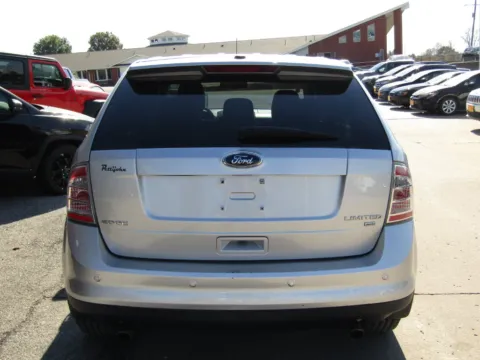 More photos of 2010 Ford Edge Limited at Pettijohn Auto Center, MO