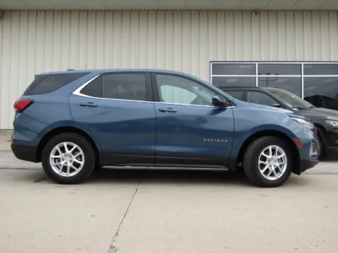 Photos of 2024 Chevrolet Equinox LT for sale in Bethany, MO at Pettijohn Auto Center