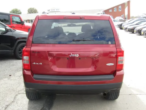 More photos of 2015 Jeep Patriot High Altitude at Pettijohn Auto Center, MO