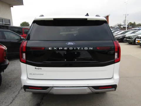 More photos of 2025 Ford Expedition Platinum at Pettijohn Auto Center, MO