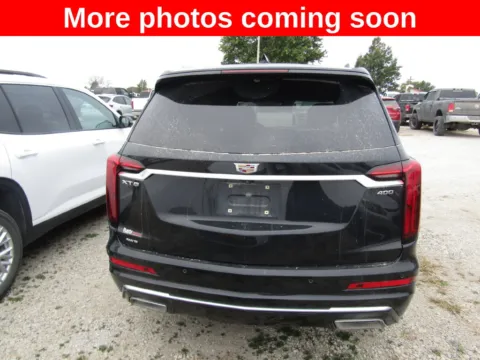 More photos of 2022 Cadillac XT6 Premium Luxury at Pettijohn Auto Center, MO
