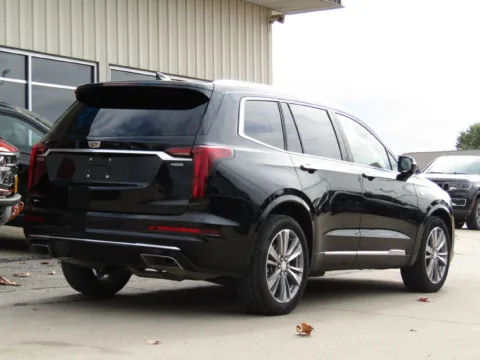 Another view of 2022 Cadillac XT6 Premium Luxury for sale in Bethany, MO at Pettijohn Auto Center