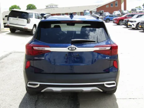 More photos of 2021 Kia Seltos EX at Pettijohn Auto Center, MO