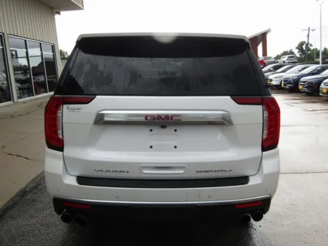 More photos of 2023 GMC Yukon XL Denali at Pettijohn Auto Center, MO