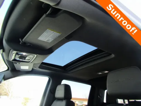 More photos of 2021 GMC Sierra 1500 Denali at Pettijohn Auto Center, MO