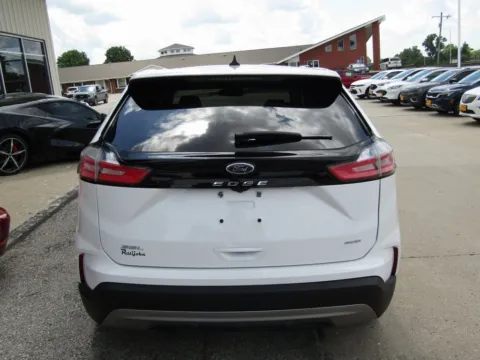 More photos of 2024 Ford Edge SEL at Pettijohn Auto Center, MO