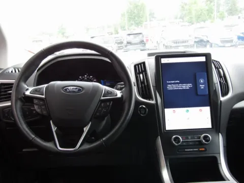 More photos of 2024 Ford Edge SEL at Pettijohn Auto Center, MO