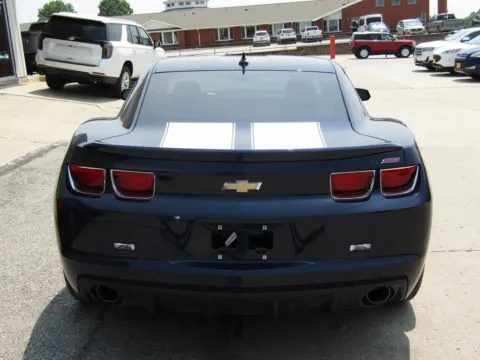 More photos of 2012 Chevrolet Camaro SS at Pettijohn Auto Center, MO