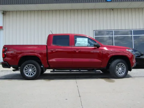 Photos of 2025 Chevrolet Colorado LT for sale in Bethany, MO at Pettijohn Auto Center