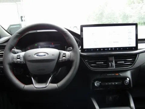 More photos of 2025 Ford Escape Hybrid ST-Line Select at Pettijohn Auto Center, MO