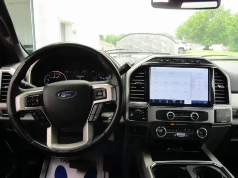 More photos of 2022 Ford F-250SD Lariat at Pettijohn Auto Center, MO