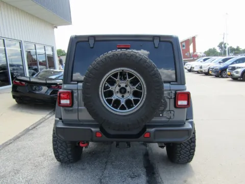 More photos of 2021 Jeep Wrangler Unlimited Rubicon at Pettijohn Auto Center, MO