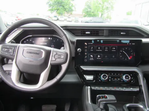 More photos of 2023 GMC Sierra 1500 Denali at Pettijohn Auto Center, MO