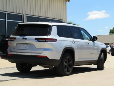Another view of 2023 Jeep Grand Cherokee L Altitude for sale in Bethany, MO at Pettijohn Auto Center