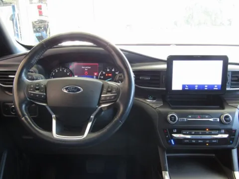 More photos of 2020 Ford Explorer Limited at Pettijohn Auto Center, MO
