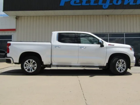 Photos of 2022 Chevrolet Silverado 1500 LTZ for sale in Bethany, MO at Pettijohn Auto Center