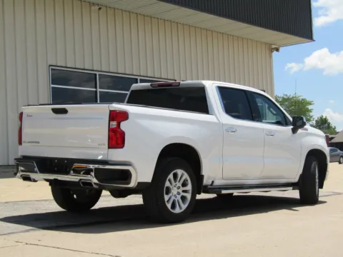 Another view of 2022 Chevrolet Silverado 1500 LTZ for sale in Bethany, MO at Pettijohn Auto Center