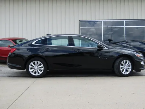 Photos of 2023 Chevrolet Malibu LT for sale in Bethany, MO at Pettijohn Auto Center