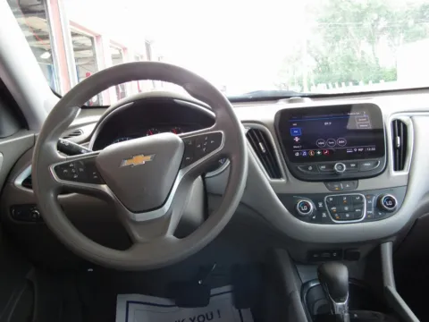 More photos of 2023 Chevrolet Malibu LT at Pettijohn Auto Center, MO