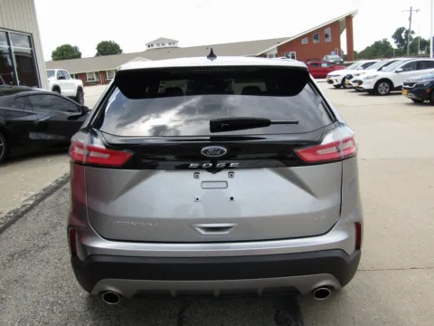 More photos of 2024 Ford Edge Titanium at Pettijohn Auto Center, MO