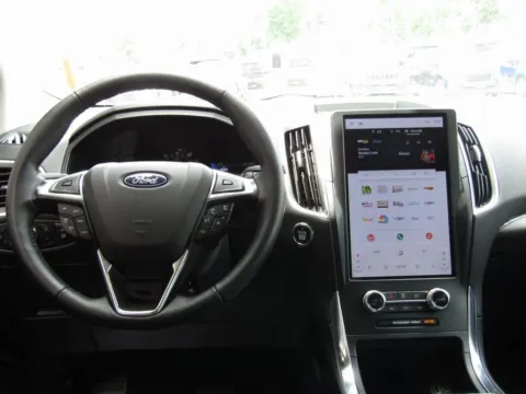 More photos of 2024 Ford Edge Titanium at Pettijohn Auto Center, MO