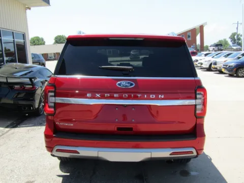 More photos of 2022 Ford Expedition Platinum at Pettijohn Auto Center, MO