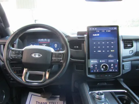 More photos of 2022 Ford Expedition Platinum at Pettijohn Auto Center, MO