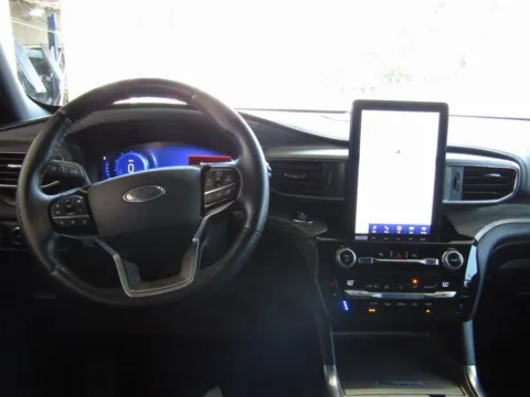 More photos of 2021 Ford Explorer Platinum at Pettijohn Auto Center, MO
