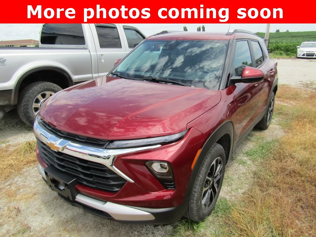 Used 2024 Chevrolet TrailBlazer LT with VIN KL79MRSL4RB210221 for sale in Kansas City