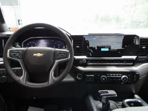 More photos of 2025 Chevrolet Silverado 1500 LTZ at Pettijohn Auto Center, MO