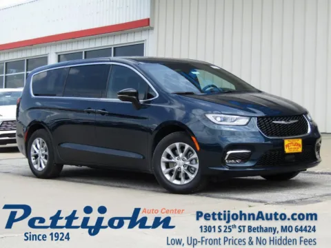 Blue 2025 Chrysler Pacifica Select for sale in Bethany, MO