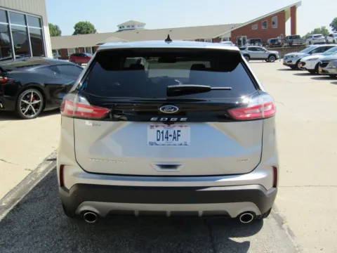 More photos of 2024 Ford Edge Titanium at Pettijohn Auto Center, MO