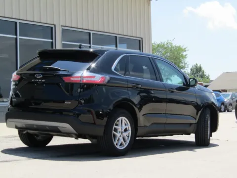 Another view of 2024 Ford Edge SEL for sale in Bethany, MO at Pettijohn Auto Center
