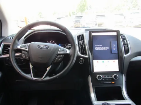More photos of 2024 Ford Edge SEL at Pettijohn Auto Center, MO