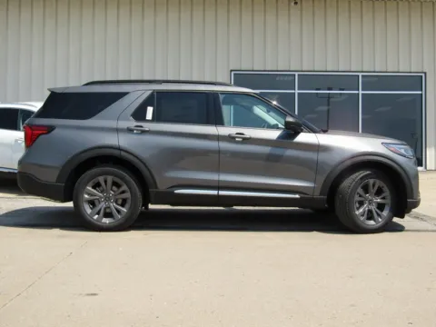 Photos of 2025 Ford Explorer Active for sale in Bethany, MO at Pettijohn Auto Center