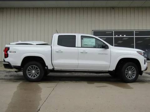 Photos of 2025 Chevrolet Colorado LT for sale in Bethany, MO at Pettijohn Auto Center