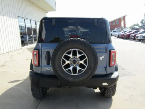More photos of 2025 Ford Bronco Badlands at Pettijohn Auto Center, MO