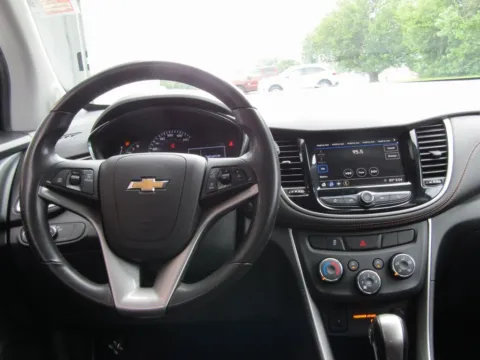 More photos of 2019 Chevrolet Trax LT at Pettijohn Auto Center, MO