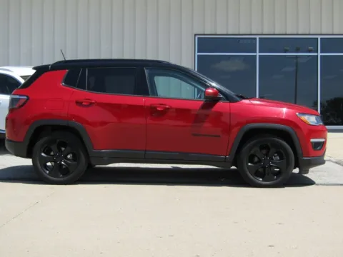 Photos of 2021 Jeep Compass Altitude for sale in Bethany, MO at Pettijohn Auto Center
