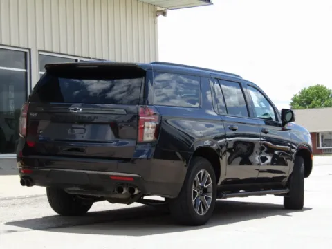 Another view of 2022 Chevrolet Suburban Z71 for sale in Bethany, MO at Pettijohn Auto Center