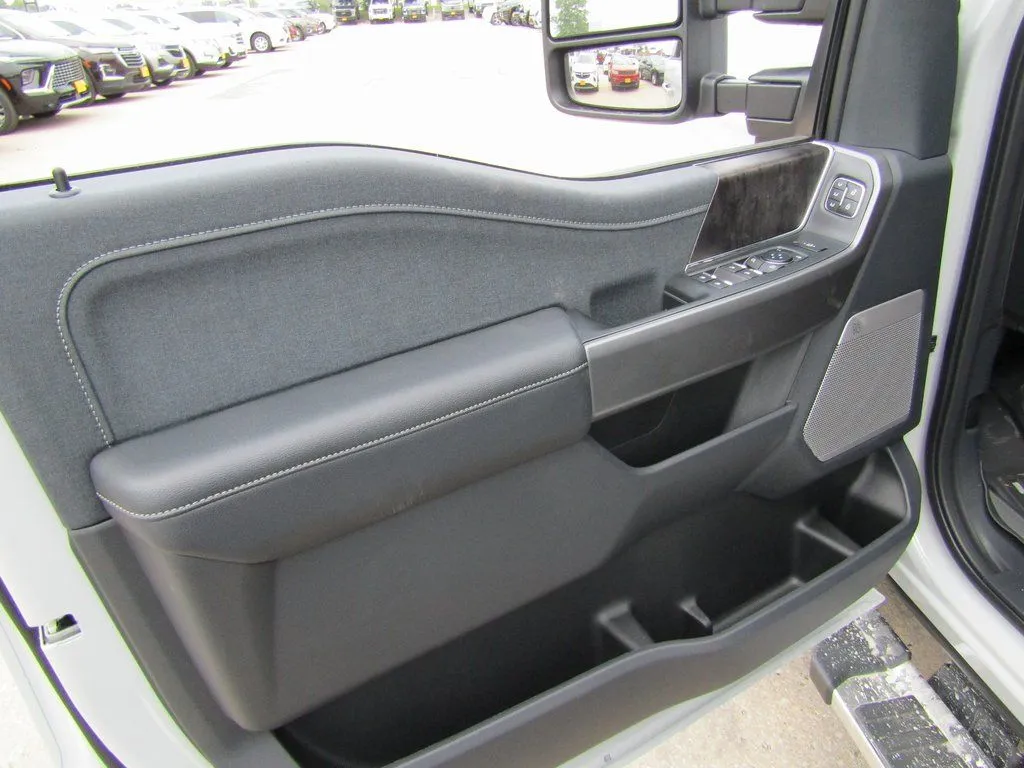 2026 Ford F-350 Super Duty Lariat - Photo 23