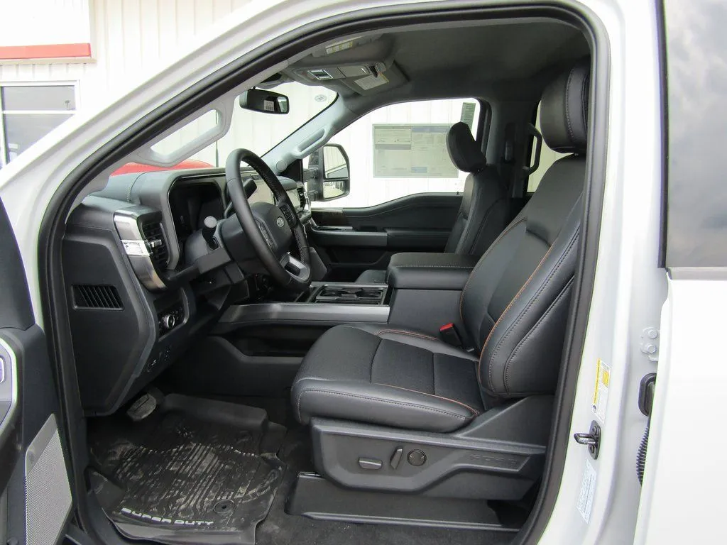 2026 Ford F-350 Super Duty Lariat - Photo 25