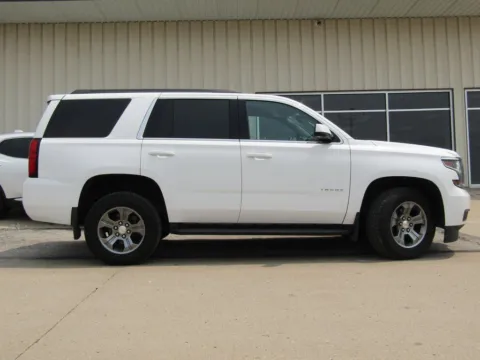 Photos of 2020 Chevrolet Tahoe LS for sale in Bethany, MO at Pettijohn Auto Center